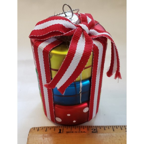 JS Stack Of Gifts Presents Boxes Glass Christmas Ornament - Picture 6 of 7